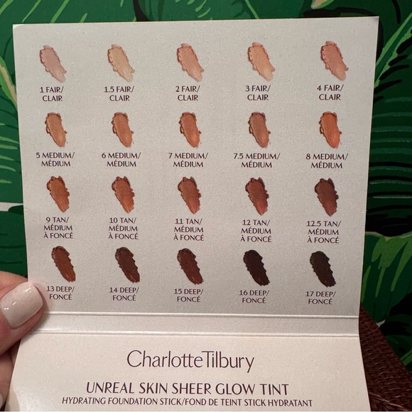 Charlotte Tilbury Unreal Skin Sheer Glow Tint - Picture 5 of 6